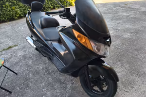 scooter burgman 250