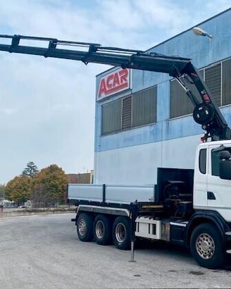 Scania G400 con gru e ribaltabile