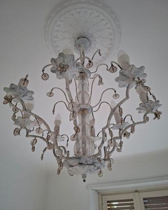 Lampadario in ferro battuto