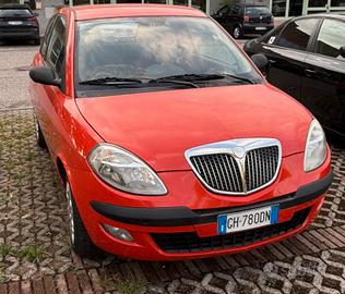 Lancia ypsilon