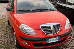 Lancia ypsilon