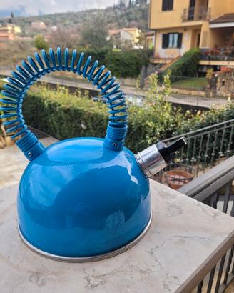 Bollitore  con fischietto 
