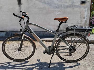 Bicicletta elettrica 28" VIA VENETO