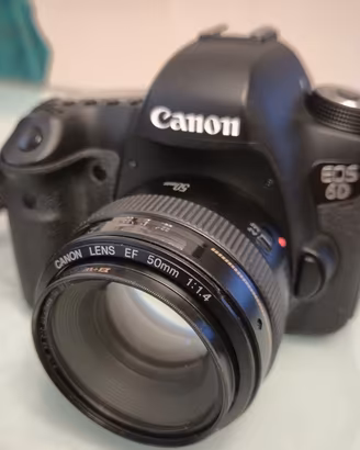 Canon 6D con Obiettivo 50mm f/1.4 USM