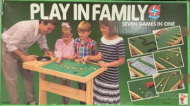 Play in family (Biliardo)