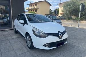 Noleggio Renault Clio 1.5 dCi8V 90CV
