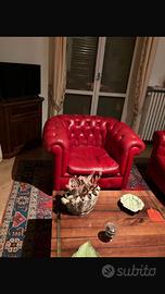 Divano e poltrone Chesterfield in pelle rossa