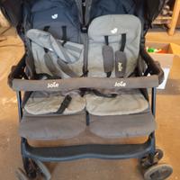 Passeggino gemellare leggero