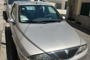 Lancia Y x NEOPATENTATI