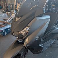 scooter Yamaha xmax 400