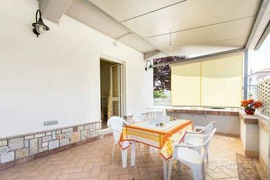 CON VERANDA luglio appartamento al mare