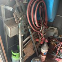 Attrezzatura per saldare