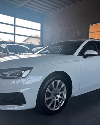 Audi A4 Avant 35 TFSI S tronic Business Advanced