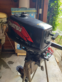 Tohatsu 5cv fuoribordo (serbatoio incorporato)