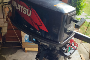 Tohatsu 5cv fuoribordo (serbatoio incorporato)