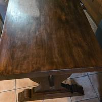 Tavolo in legno massiccio + 6 sedie