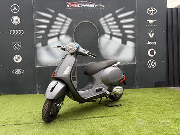 Vespa GTS 300 SUPER SPORT