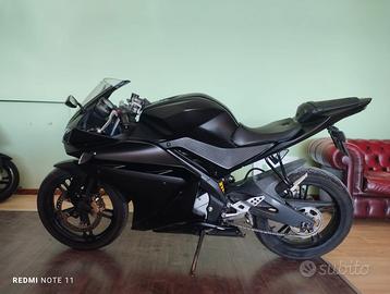 Yamaha YZF R125 - 2009