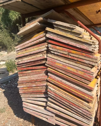 Lotto attrezzature edili per cantiere in blocco