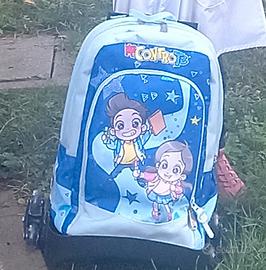 trolly me contro te scuola 