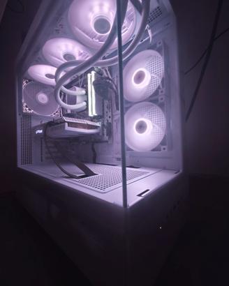 White Gaming PC AM5 socket