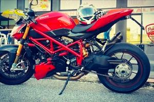 Ducati streetfighter 