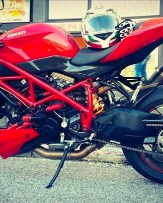 Ducati streetfighter 