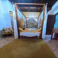 Letto a baldacchino 