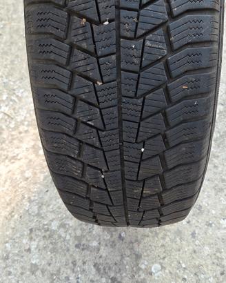 4 Pneumatici Invernali General 205/55 R16