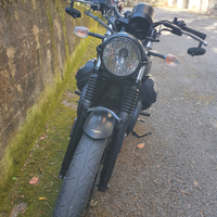 Moto Guzzi V7 iii