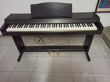 Pianoforte digitale Roland HP136