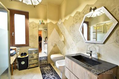 BOCCONI - PORTICO DI ROMAGNA Porzione di bifamilia