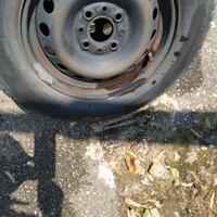 cerchioni in ferro +gomme termiche  155/80/R13
