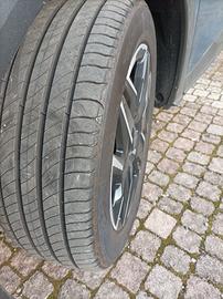 Gomme auto 