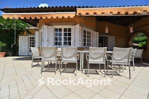 ELEGANTE ED ESCLUSIVA VILLA A VELLETRI