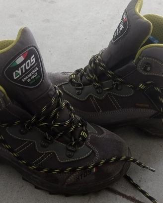 Scarponcini e scarpe tempo libero 