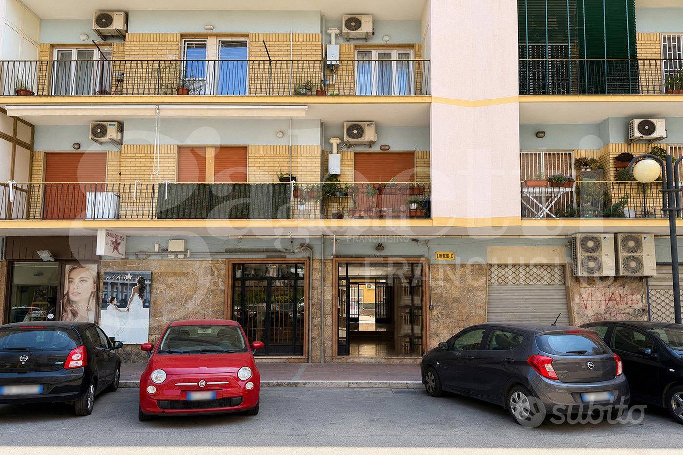 Apartment in Napoli, Soccavo, Municipalità 9 - Altro