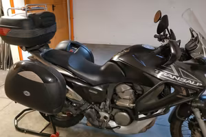 Honda Transalp 700 anno 2010