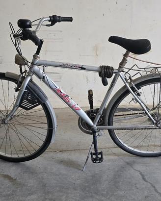 bicicletta MBM da passeggio. 