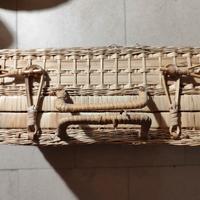 valigia in vimini vintage 