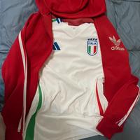 Set maglietta e felpa