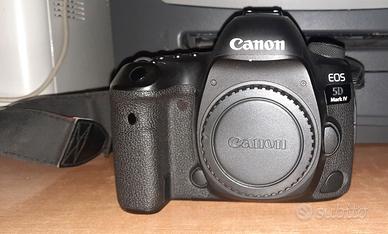 Canon EOS 5D MARK IV