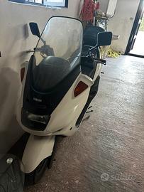Majesty 250 cc