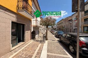 NEGOZIO A PRATOLA SERRA