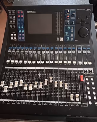 Mixer digitale YAMAHA LS9 16