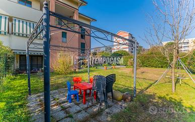 APPARTAMENTO 90 MQ CON 300 MQ DI GIARDINO PRIVATO!