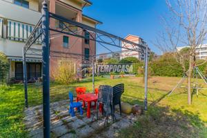 APPARTAMENTO 90 MQ CON 300 MQ DI GIARDINO PRIVATO!