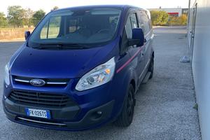 Ford custom turneo