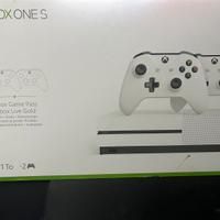 Xbox one s 1tb 2 controller