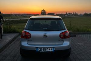 Volkswagen Golf 5 1.6 fsi